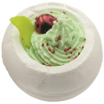 Bila efervescenta de baie Ladybug Hug, Bomb Cosmetics, 160 gr ieftina