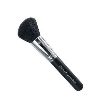 Pensula pentru Contur - Face Sculptor Brush Isadora la reducere