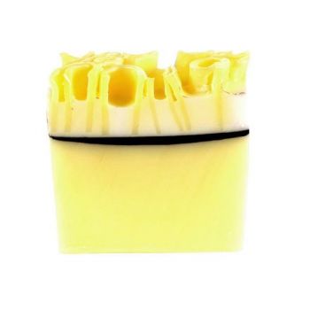 Sapun prelucrat manual Lemon Meringue, Bomb Cosmetics, 100 g ieftin