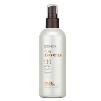 Emulsie Solara pentru Corp cu SPF30 - Skeyndor Sun Expertise Protective Sun Emulsion SPF30 200 ml de firma originala