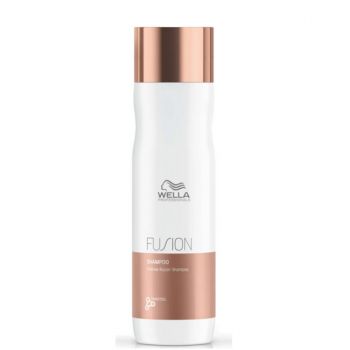 Sampon Reparator - Wella Professionals Fusion Intense Repair Shampoo 250ml