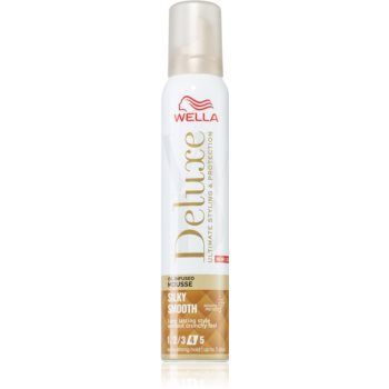 Wella Deluxe Silky Smooth spuma  cu efect de nutritiv