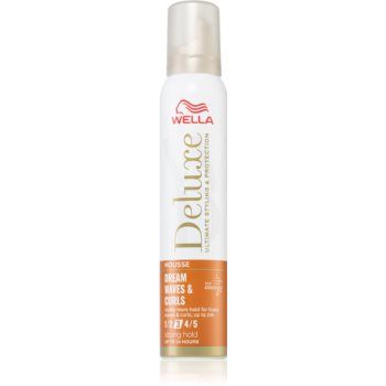 Wella Deluxe Dream Waves & Curls spuma  pentru par ondulat si cret