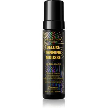 Makeup Revolution Beauty Tanning Deluxe Mousse spumă autobronzantă pentru un bronz rapid