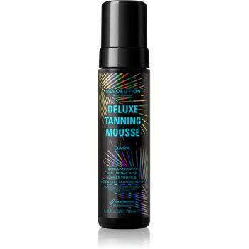 Makeup Revolution Beauty Tanning Deluxe Mousse spumă autobronzantă pentru un bronz rapid