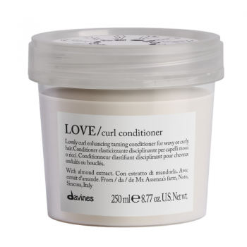 Davines - Balsam pentru par ondulat sau cret Love Curl 250ml