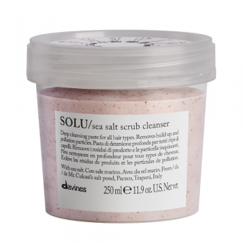 Davines - Pasta de curatare pentru toate tipurile de par Solu Sea salt scrub 250ml