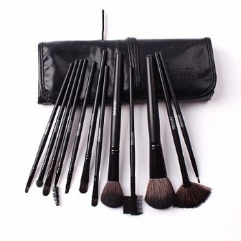 Pensule Make-Up HQ Megaga Set 12 la reducere