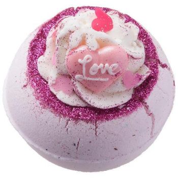 Bila baie Fell in Love with a Swirl, Bomb Cosmetics, 160 g ieftina