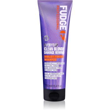 Fudge Everyday Clean Blonde Damage Rewind Shampoo sampon delicat pentru utilizarea de zi cu zi pentru parul blond cu suvite