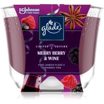 GLADE Merry Berry & Wine lumânare parfumată