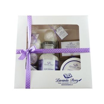 Set cadou Lavanda Story 2( lumanare, bile efervescente, sare de baie,balsam piele,crema corp, sapun) 760 gr