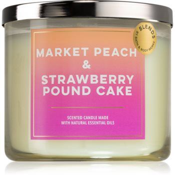 Bath & Body Works Market Peach & Strawberry Pound Cake lumânare parfumată