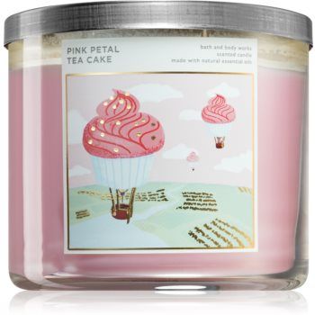 Bath & Body Works Pink Petal Tea Cake lumânare parfumată ieftin