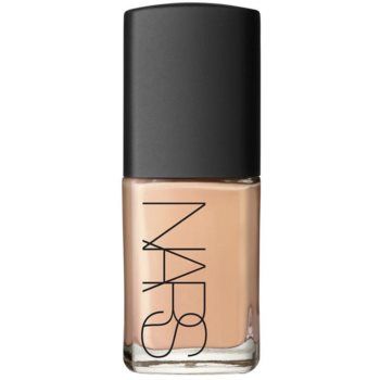 NARS Sheer Glow Foundation make up hidratant