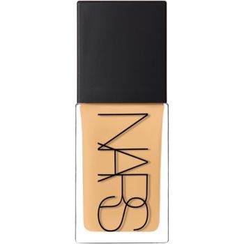 NARS Light Reflecting Foundation machiaj de stralucire pentru un look natural