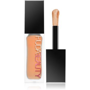 Huda Beauty Faux Filter Concealer anticearcan cu efect de lunga durata