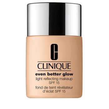 Fond de ten Clinique Even Better Glow SPF 15 (Gramaj: 30 ml, Nuanta fond de ten: Wn98 Cream Caramel ) ieftin