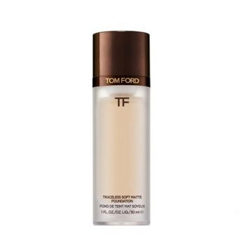 Fond de ten Tom Ford Traceless Perfecting Spf 15 (Concentratie: Fond de ten, Nuanta fond de ten: 0.5 Porcelain)