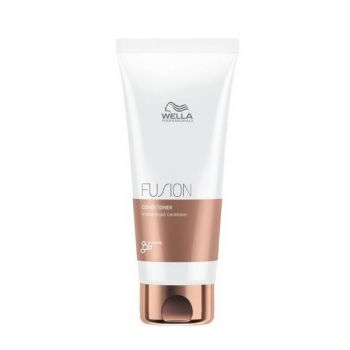 Balsam pentru parul deteriorat Care Fusion, Wella Professionals (Concentratie: Balsam, Gramaj: 200 ml)