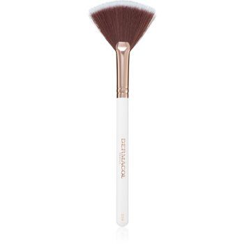 Dermacol Accessories Master Brush by PetraLovelyHair iluminator pensulă corectoare