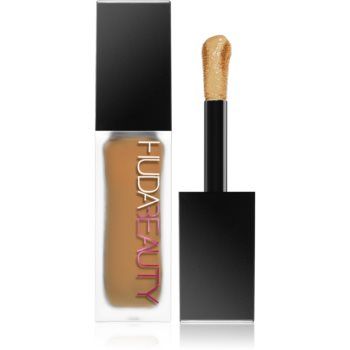 Huda Beauty Faux Filter Concealer anticearcan cu efect de lunga durata