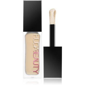 Huda Beauty Faux Filter Concealer anticearcan cu efect de lunga durata