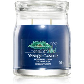 Yankee Candle Lakefront Lodge lumânare parfumată Signature