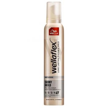 Spuma pentru Stralucire cu Fixare Extra Puternica - Wella Wellaflex Mousse Shiny Hold Ultra Strong Hold, 200 ml