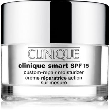 Clinique Clinique Smart™ SPF 15 Custom-Repair Moisturizer crema de zi hidratanta anti-rid pentru ten gras SPF 15