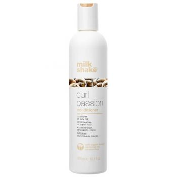 Balsam pentru Par Ondulat si Cret - Milk Shake Curl Passion Conditioner, 300 ml