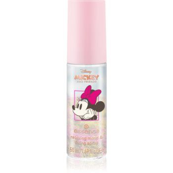 Essence Disney Mickey and Friends fixator make-up cu glicerina