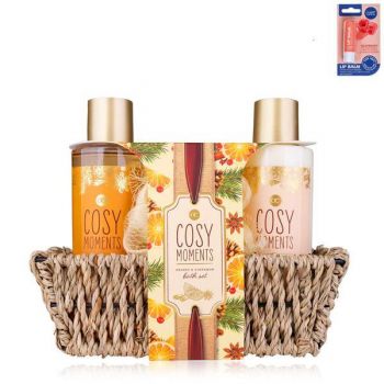 Set cadou cosmetice Accentra Craciun Cosy Moments gel de dus 150 ml + lotiune de corp 150 ml + buretel si balsam de buze