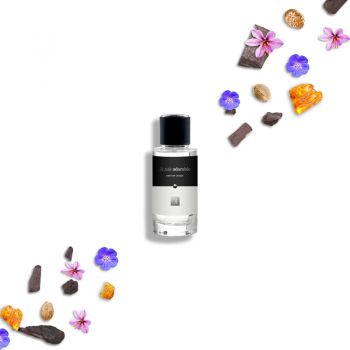 Parfum unisex EC 320 Nisa, Floral/Lemnos/Picant 50 ml ieftin