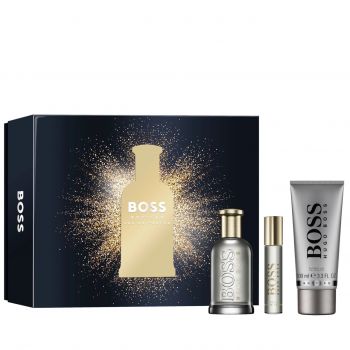 Set cadou Boss Bottled, Barbati, Apa de Parfum 100 ml + Gel de Dus, 100 ml + mini Apa de Parfum, 10 ml (Continut set: 100 ml Apa de Parfum + 100 ml Gel de Dus + 10 ml Apa de Parfum)