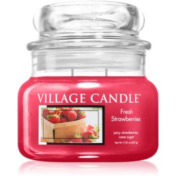 Village Candle Fresh Strawberries lumânare parfumată