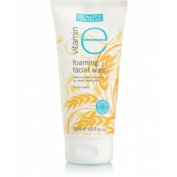 Spuma pentru curatare faciala cu Vitamina E, Beauty Formulas, 150 ml de firma original