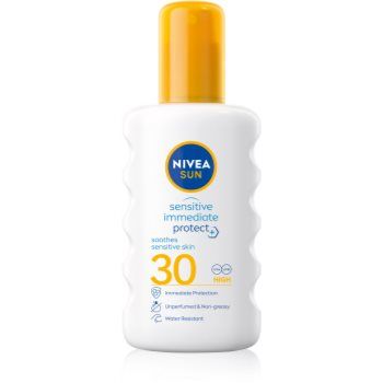 Nivea Sun Protect & Sensitive spray protector pentru plajă SPF 30