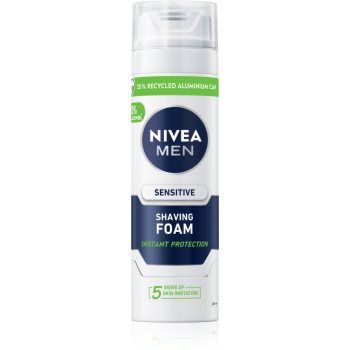 NIVEA MEN Sensitive spumă pentru bărbierit pentru barbati