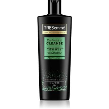TRESemmé Replenish & Cleanse șampon pentru păr gras cu vitamine