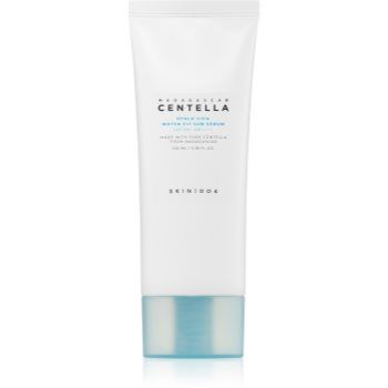 SKIN1004 Madagascar Centella Hyalu-Cica Water-Fit Sun Serum ser protector cu efect de hidratare