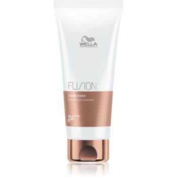 Wella Professionals Fusion Balsam intensiv cu efect regenerator balsam regenerant intensiv pentru par deteriorat